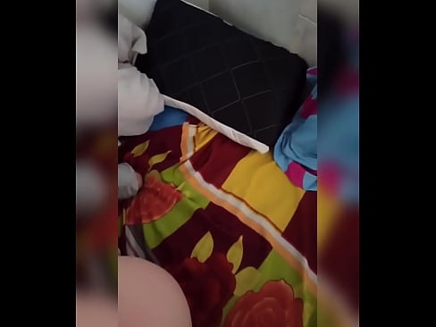❤️ Wandinogara naye anogara ega kumba nekuti murume wake anoenda kuzororo ini ndinotora mukana wekusvira nekuzadza mbongoro yake nemukaka. Zvinonyadzisira ❌️❤
